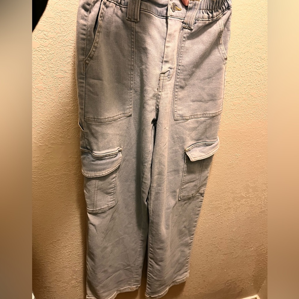 No Boundaries Light Gray Cargo Pants for Men